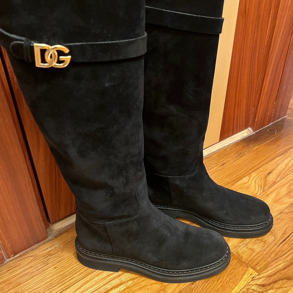 Dolce & Gabbana suede pull on Boots with Gold Accent